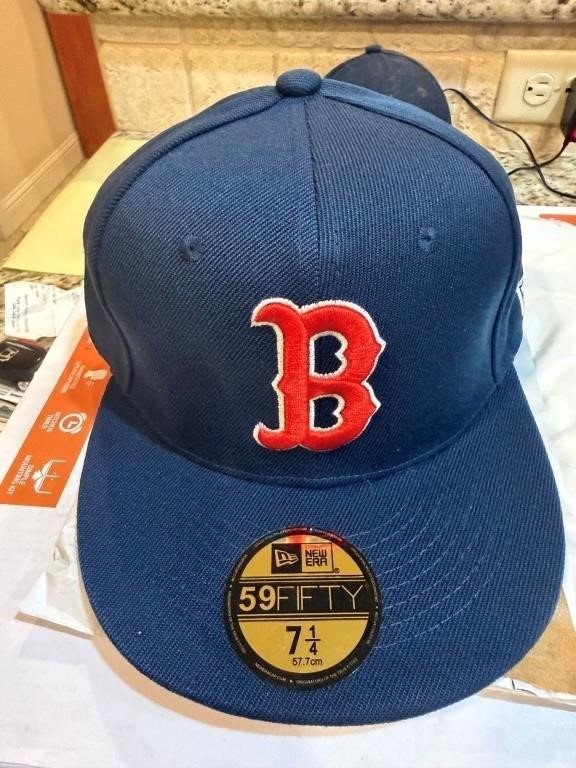 Boston Red Sox New Era 59FIFTY Fitted Cap With Red B Logo, Size 7 1/4