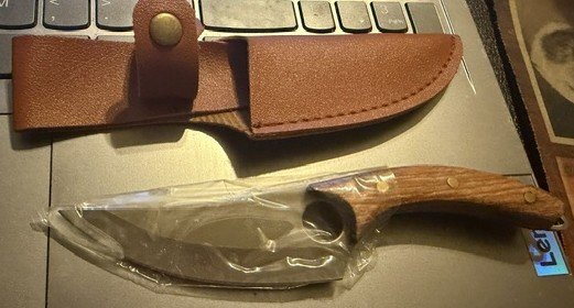 Fixed Blade Hunting Knife With Leather Sheath