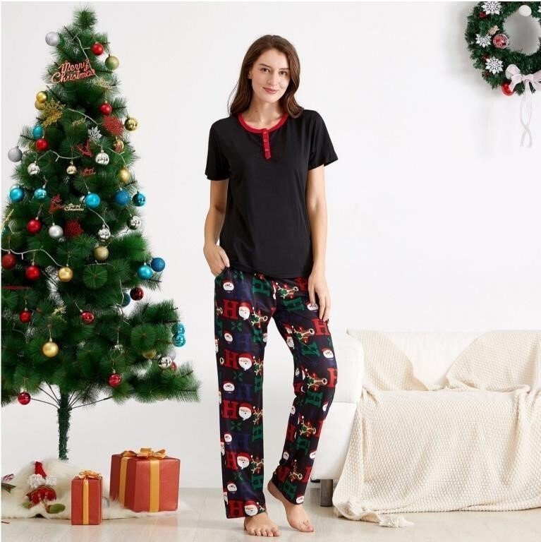 Women's Two-Piece Christmas Pajama Set Size Medium