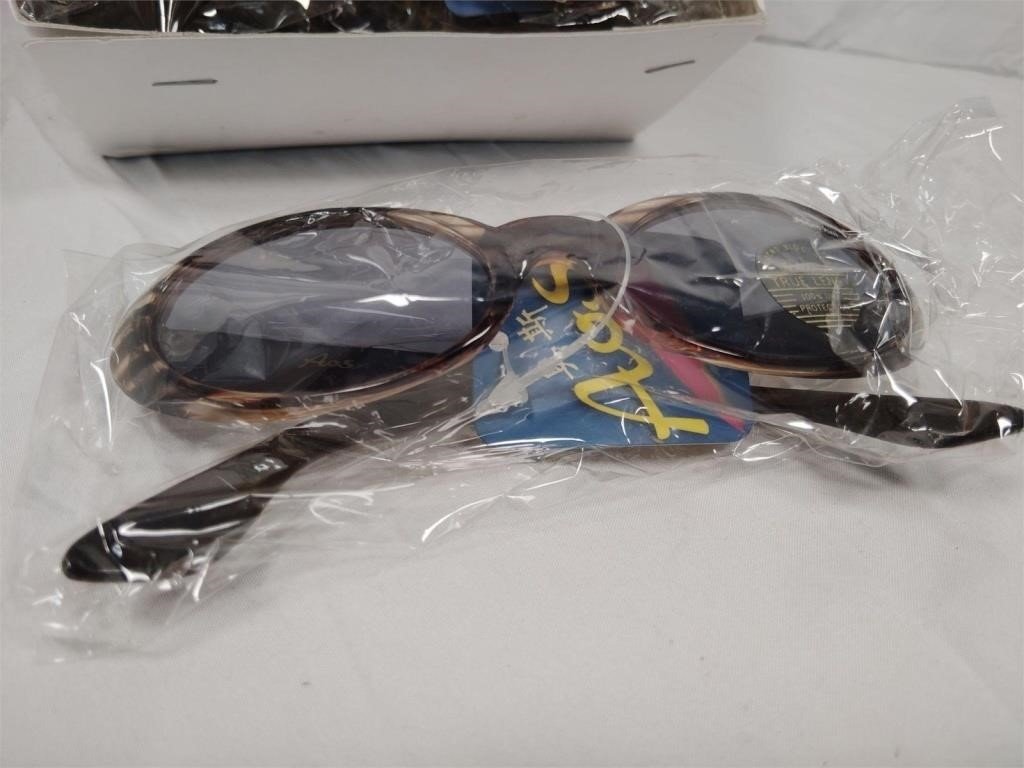 Brown Mottled Frame Sunglasses in Sealed Bag