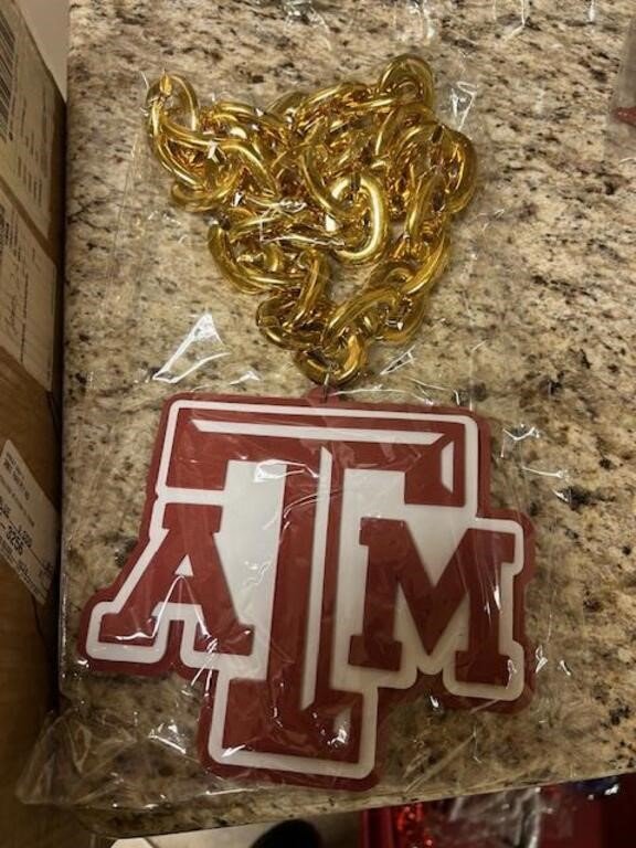 WinCraft Texas A&M Aggies Big Chain Logo Necklace