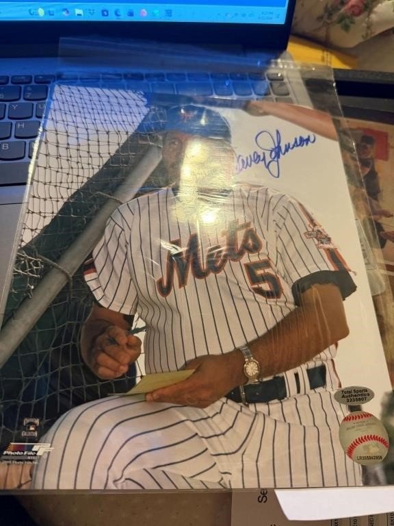 Davey Johnson Signed New York Mets 8x10 Photograph